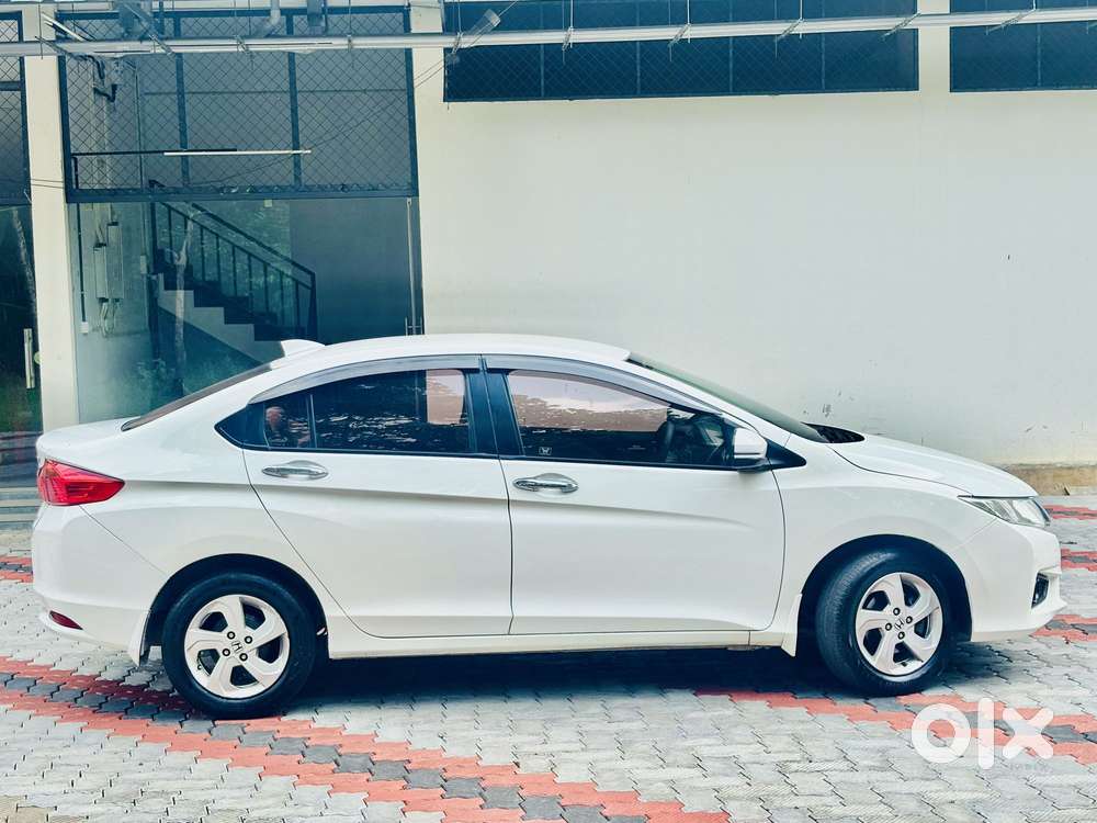 Honda City I-vtec V, 2017, Petrol