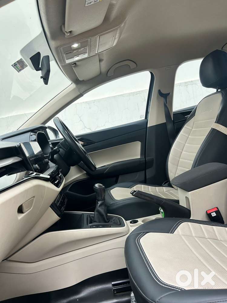 Skoda Slavia Petrol 2024