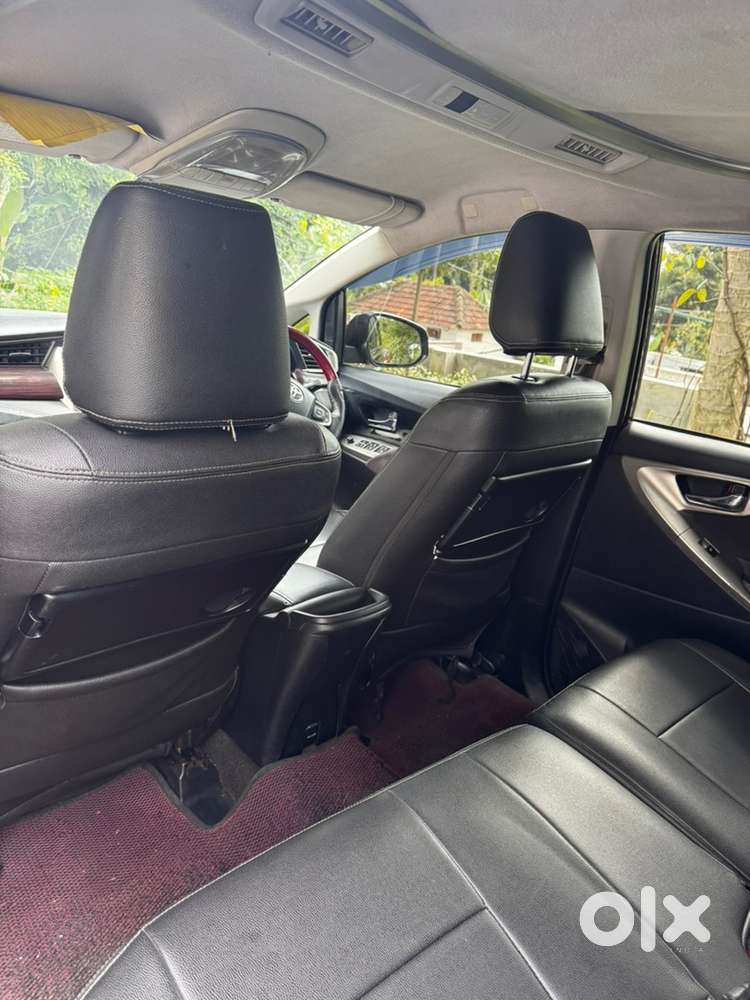 Toyota Innova Crysta 2016
