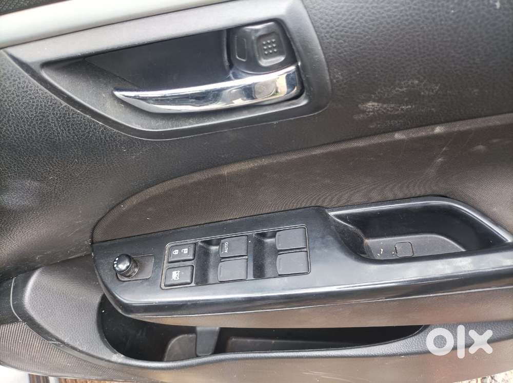Maruti Suzuki Swift Vxi + Manual, 2014, Petrol