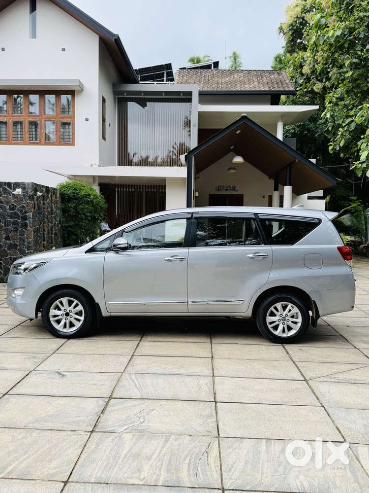 Toyota Innova Crysta 2.8 Gx At, 2016, Diesel