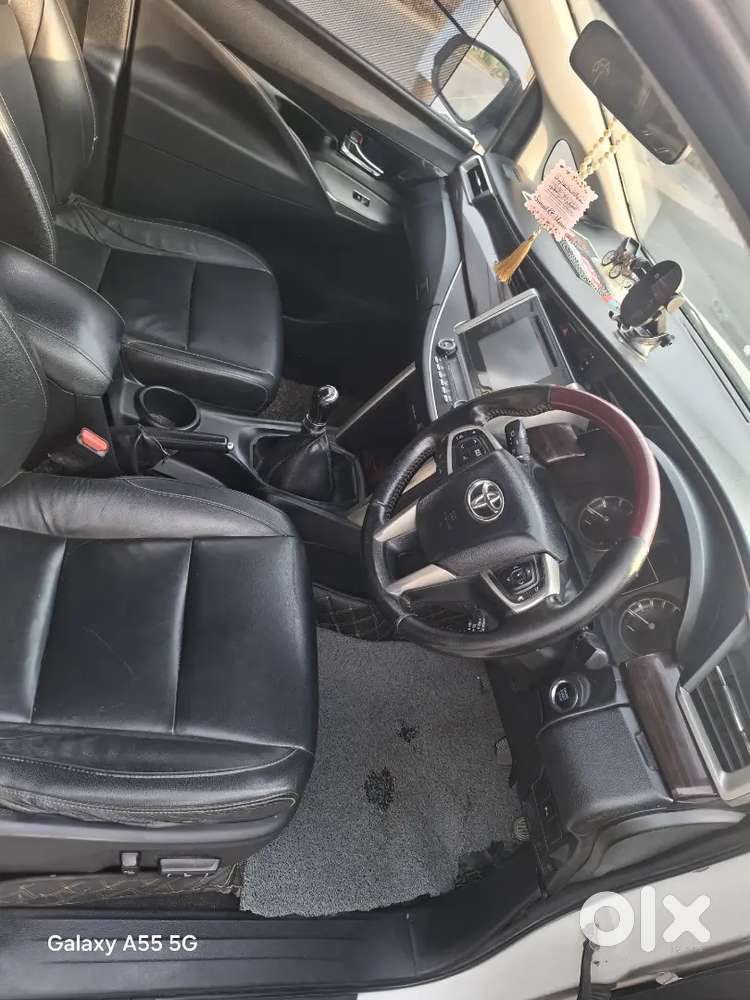 Innova Crysta 2.4 Z