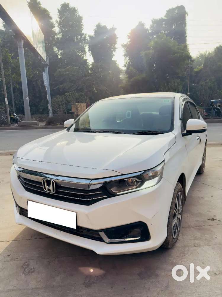 Honda Amaze Vx Cvt 3rd Gen Under Warranty