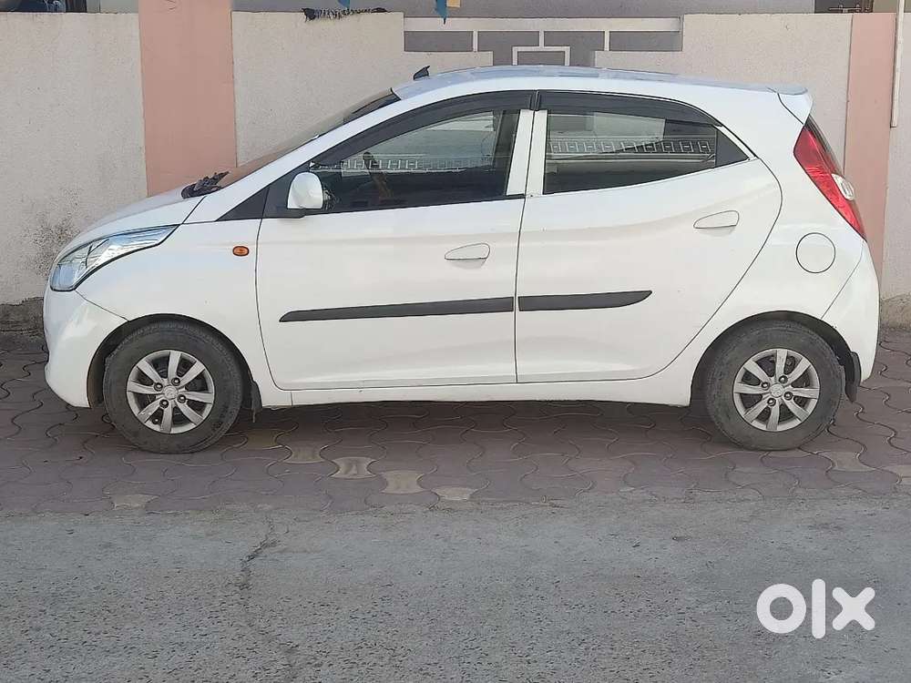 Hyundai Eon 2015 Cng & Hybrids Good Condition