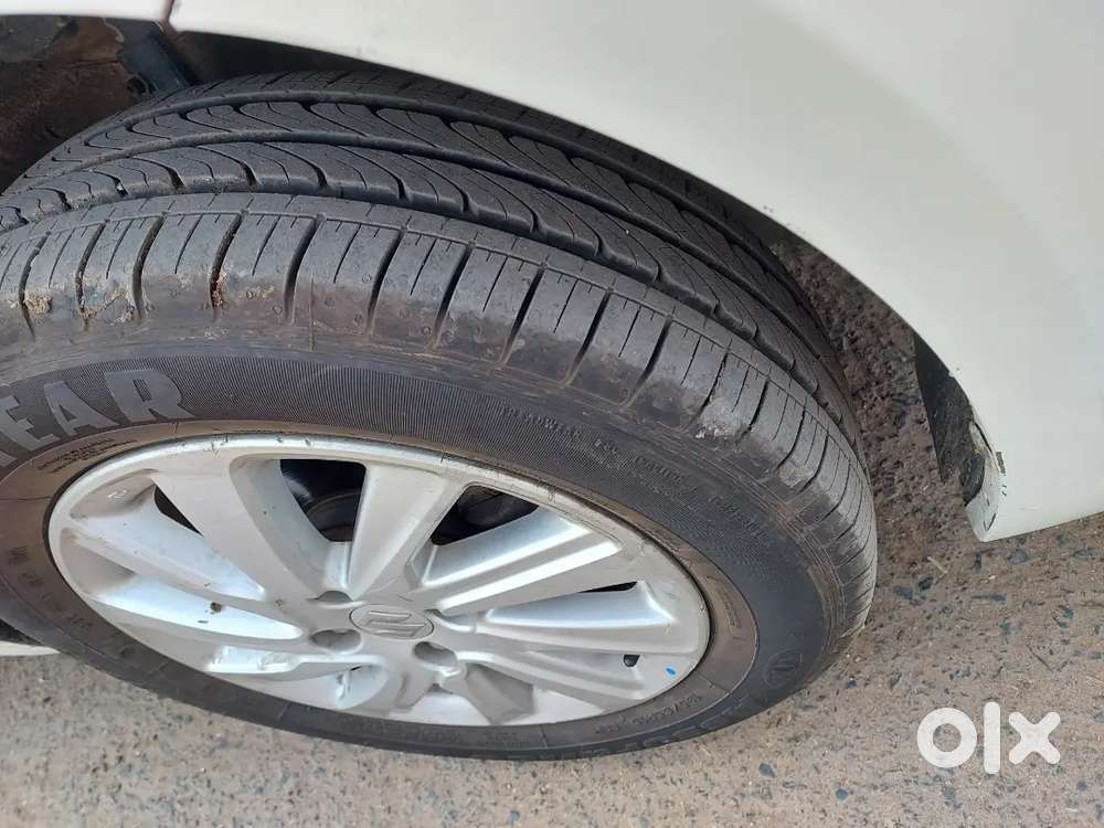 Maruti Suzuki Swift Dzire 2016 Petrol Well Maintained