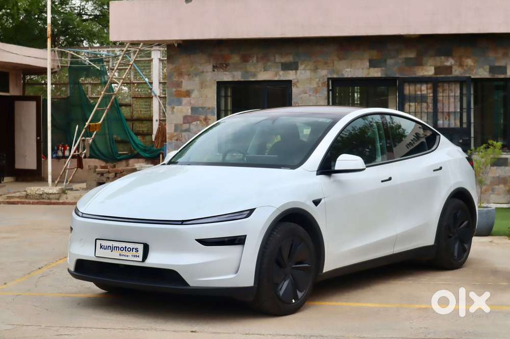 Tesla Model Y Rear-wheel Drive (rwd), 2025, Electric