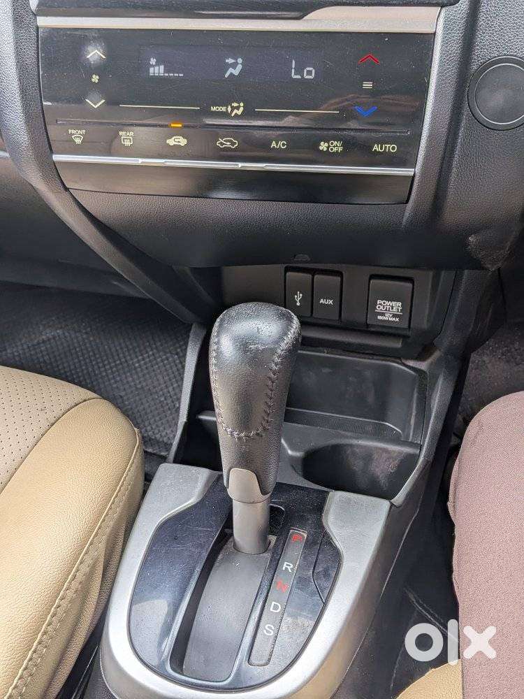 Honda Jazz V Cvt, 2018, Petrol