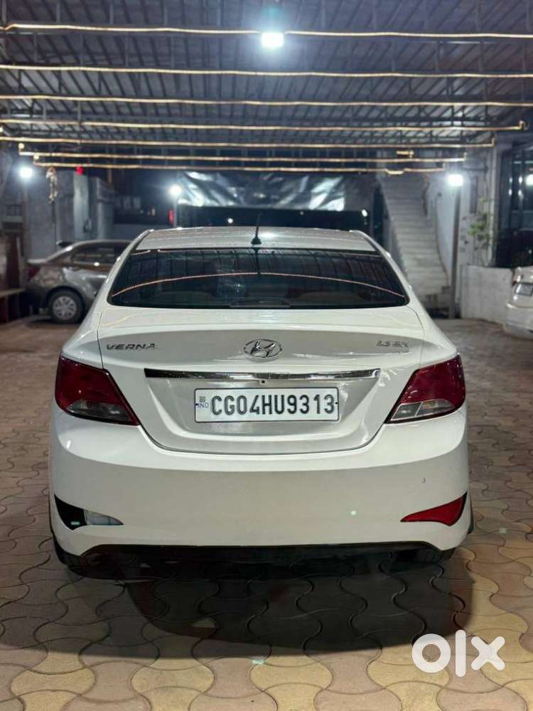 Hyundai Verna 1.6 Sx (o) Anniversary Edition Vtvt, 2015, Petrol