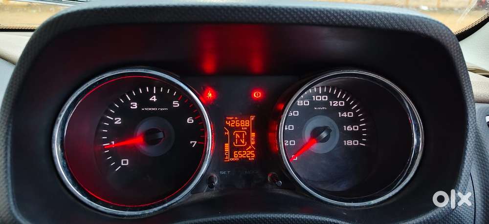 Mahindra Tuv 300 T8, 2016, Diesel