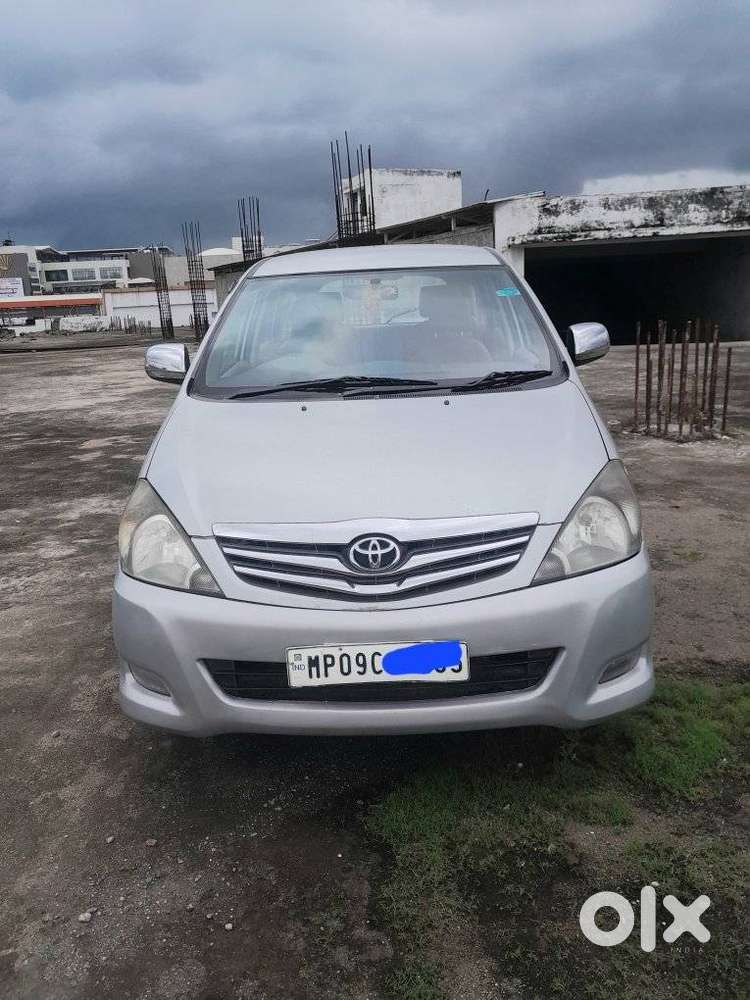 Toyota Innova 2.5 V 7 Str, 2011, Diesel