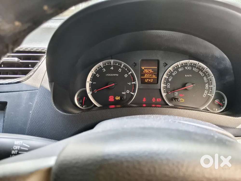 Maruti Suzuki Swift 2016 Petrol 35000 Km Driven