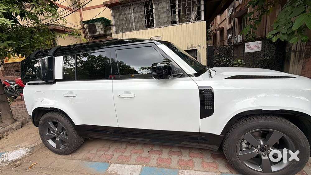 Land Rover Defender 110 2026 Petrol 3500 Km Driven