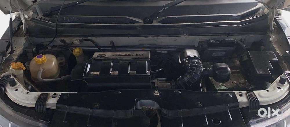 Mahindra Kuv100 Nxt 1.2 K8 Petrol 6 Str Dual Tone, 2018, Petrol