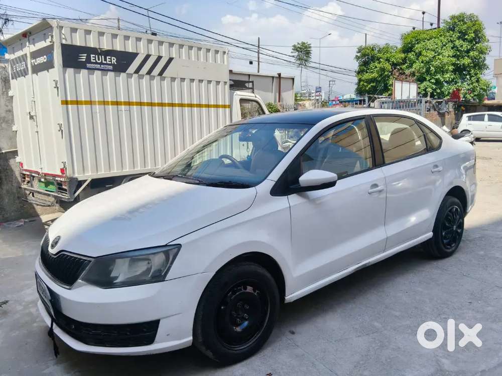 Skoda Rapid 1.6 Mt 2018 Car