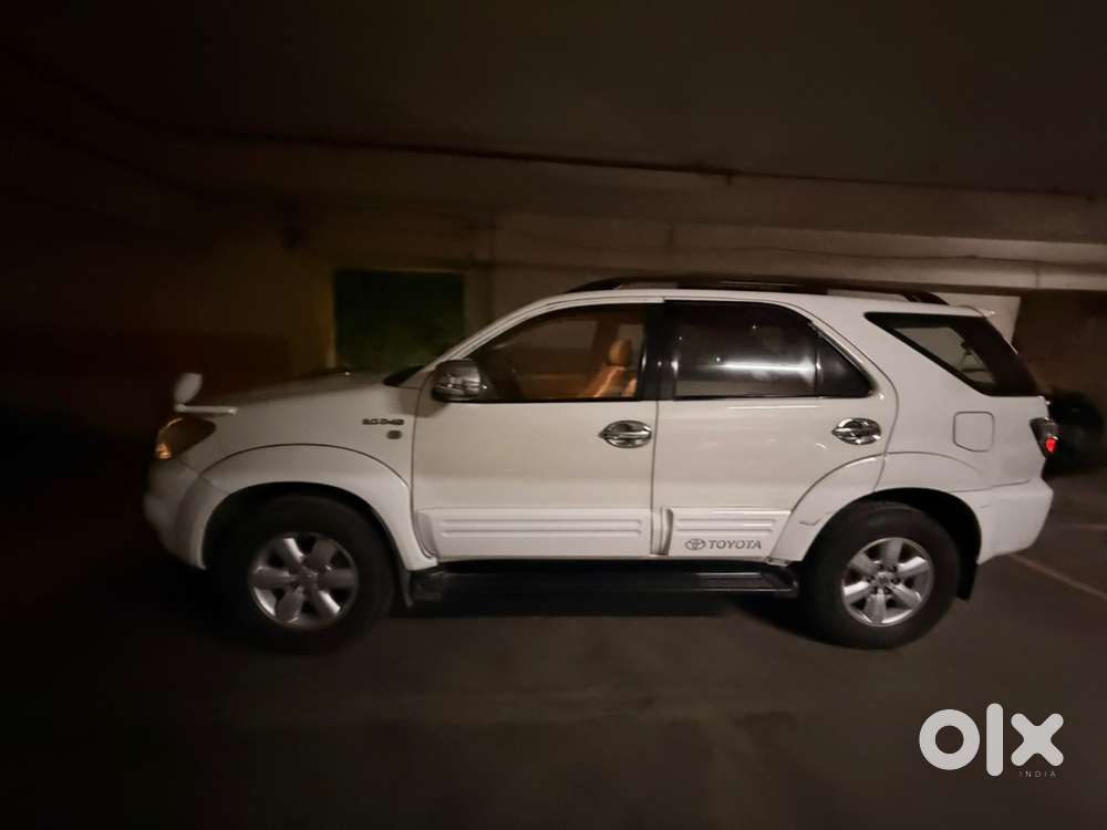 Toyota Fortuner Diesel 2011