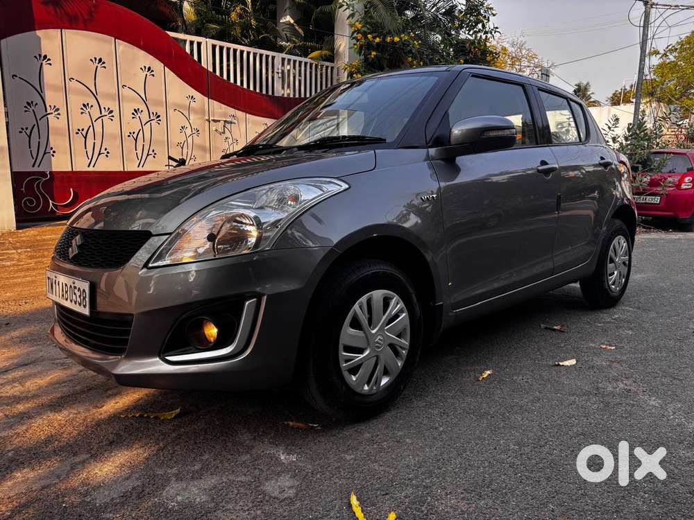 Maruti Suzuki Swift Vxi Abs Bsiv, 2017, Petrol