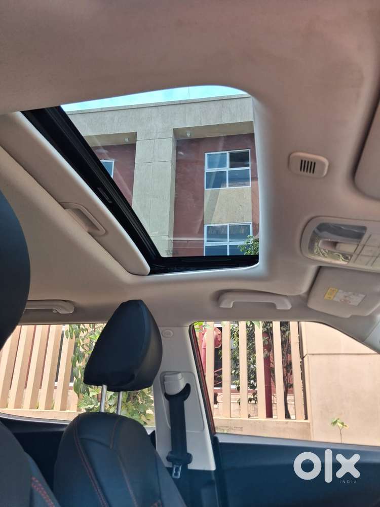 Mahindra Xuv 3xo Ax5 Pm Mt, 2025, Petrol