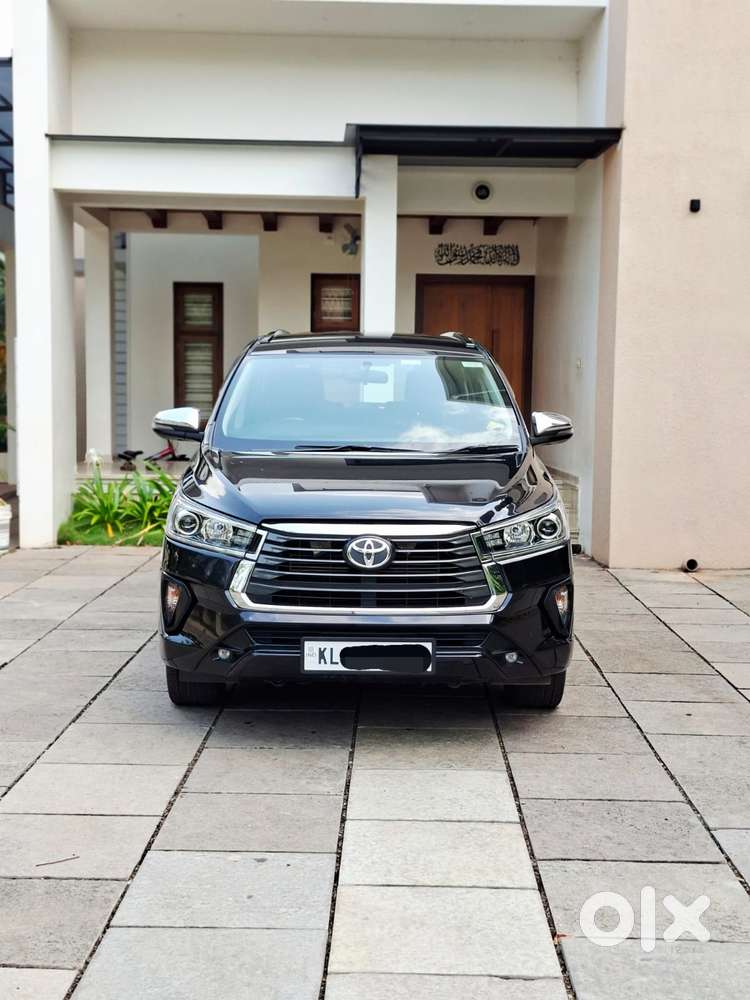 Toyota Innova Crysta 2.4 G Mt 7 Str, 2022, Diesel