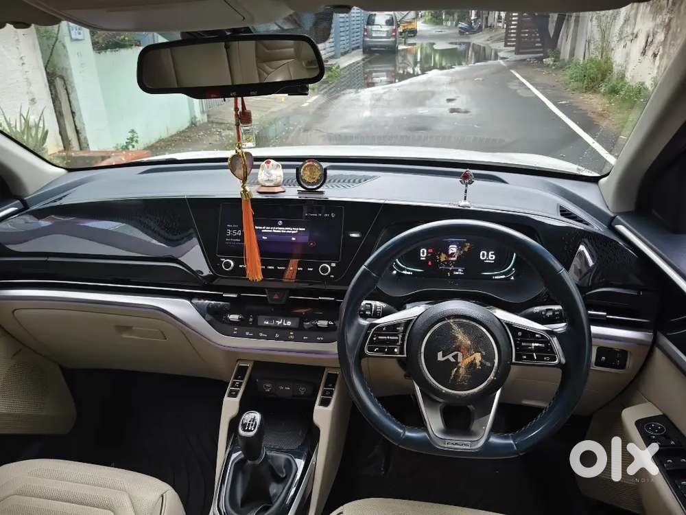 Kia Carens - Luxury Plus 2022 Model