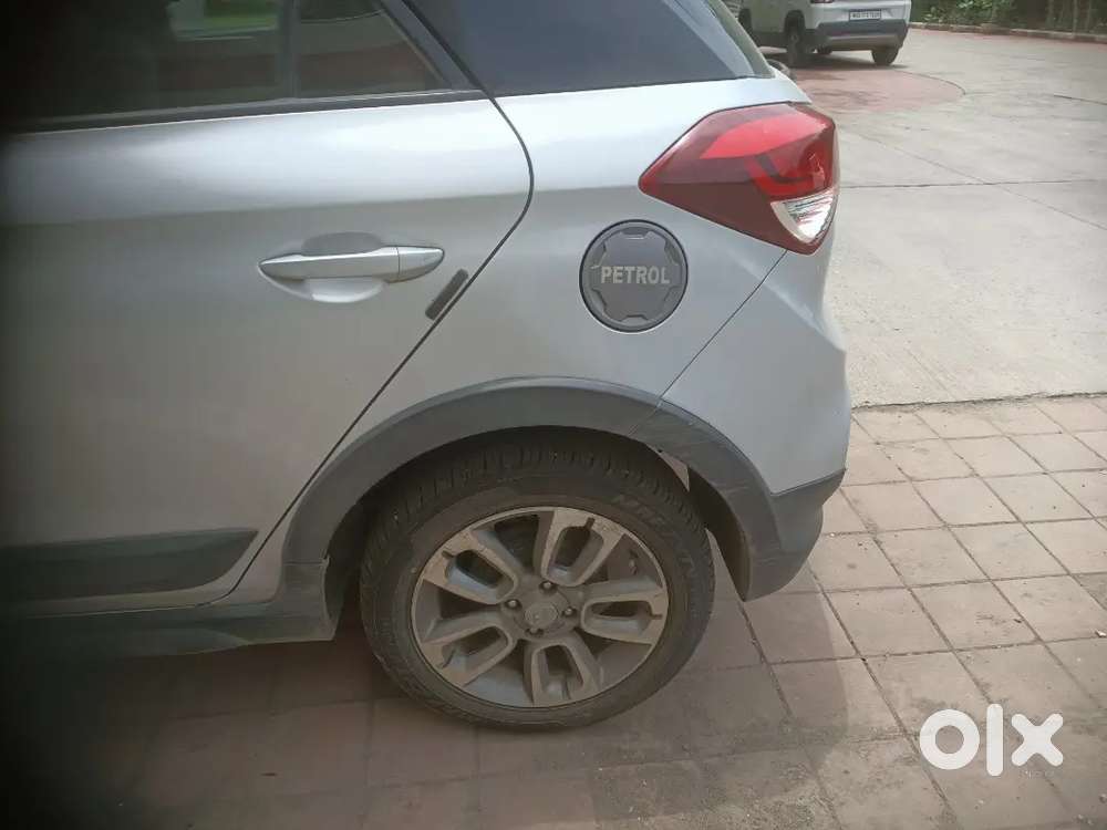 Hyundai I20 Active 2017 Petrol 80000 Km Driven
