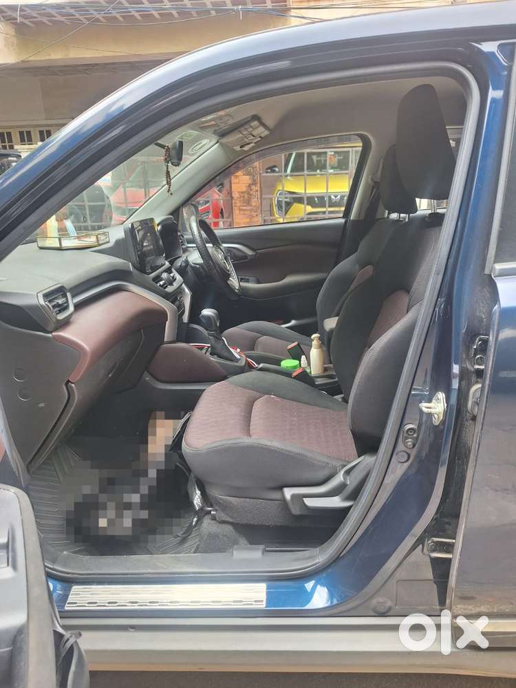 Maruti Suzuki Grand Vitara 1.5 Delta Smart Hybrid At, 2023, Petrol