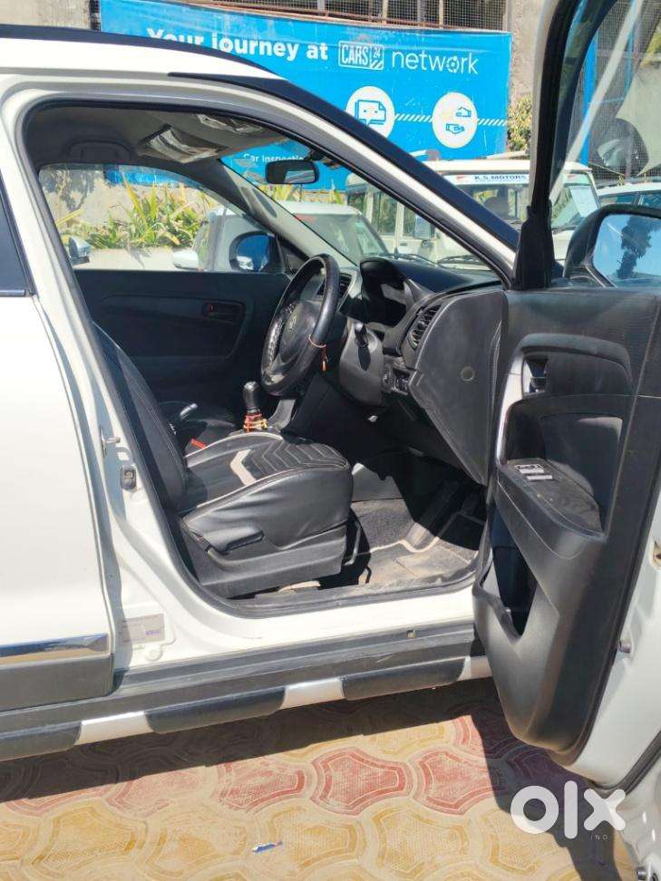 Maruti Suzuki Brezza Vxi At, 2020, Petrol