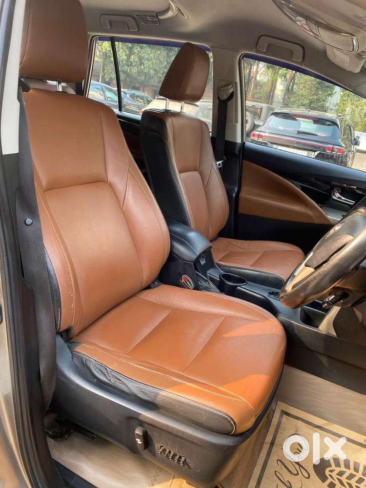 Toyota Innova Crysta 2.8z Automatic, 2016, Diesel