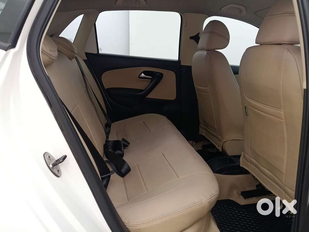 Volkswagen Polo Petrol Highline 1.2l, 2016, Petrol