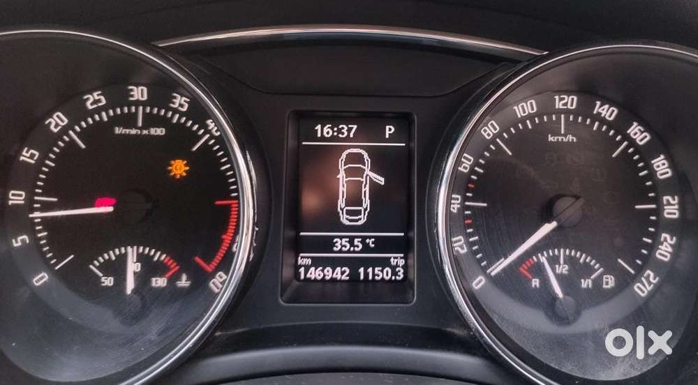 Skoda Superb Elegance Tdi 2.0 At, 2015, Diesel