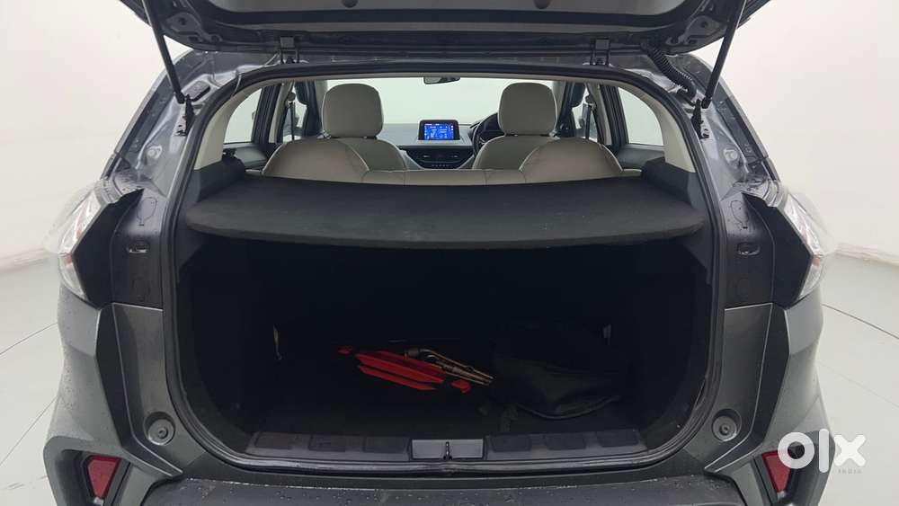 Tata Nexon 1.2 Revotron Xma Amt (s), 2022, Petrol