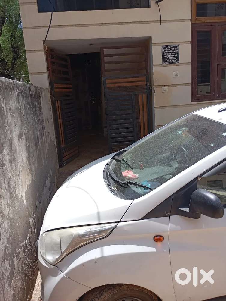 Hyundai Eon 2017 Petrol 150000 Km Driven
