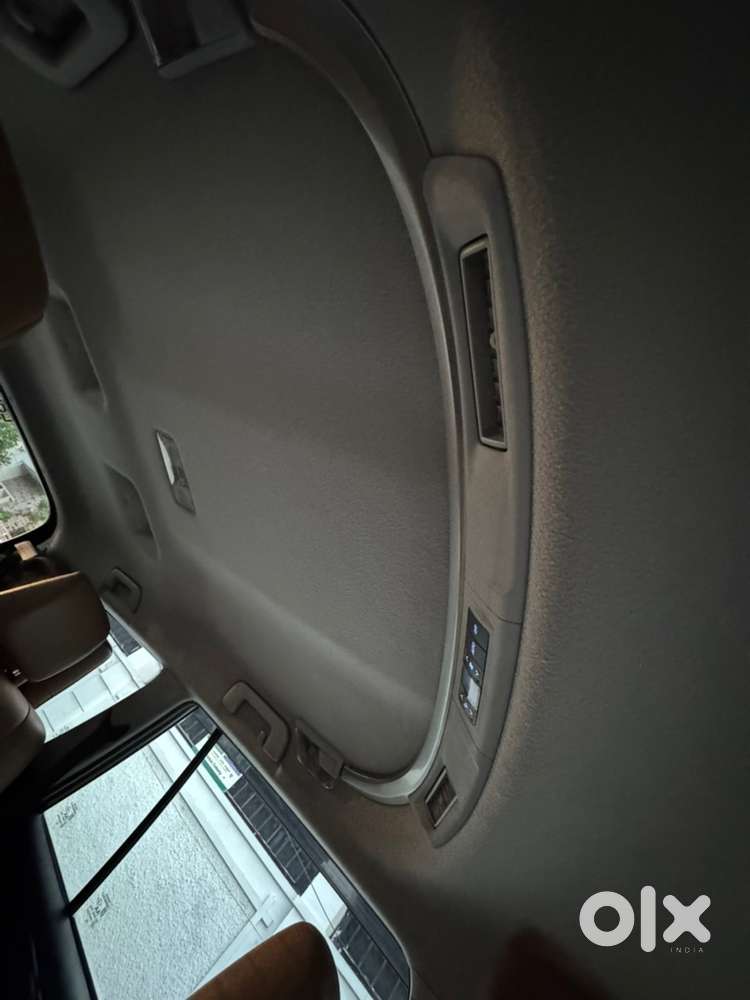Innova Crysta Automatic Edition Pristine Condition