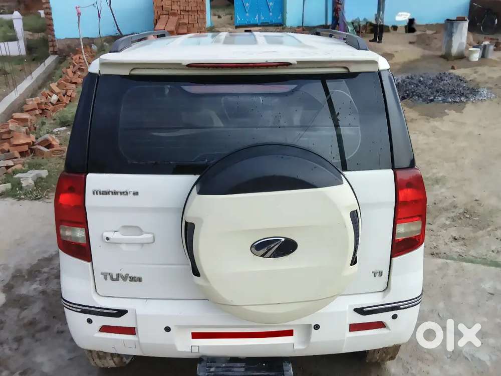 Mahindra Tuv 300 2016 Diesel Well Maintained