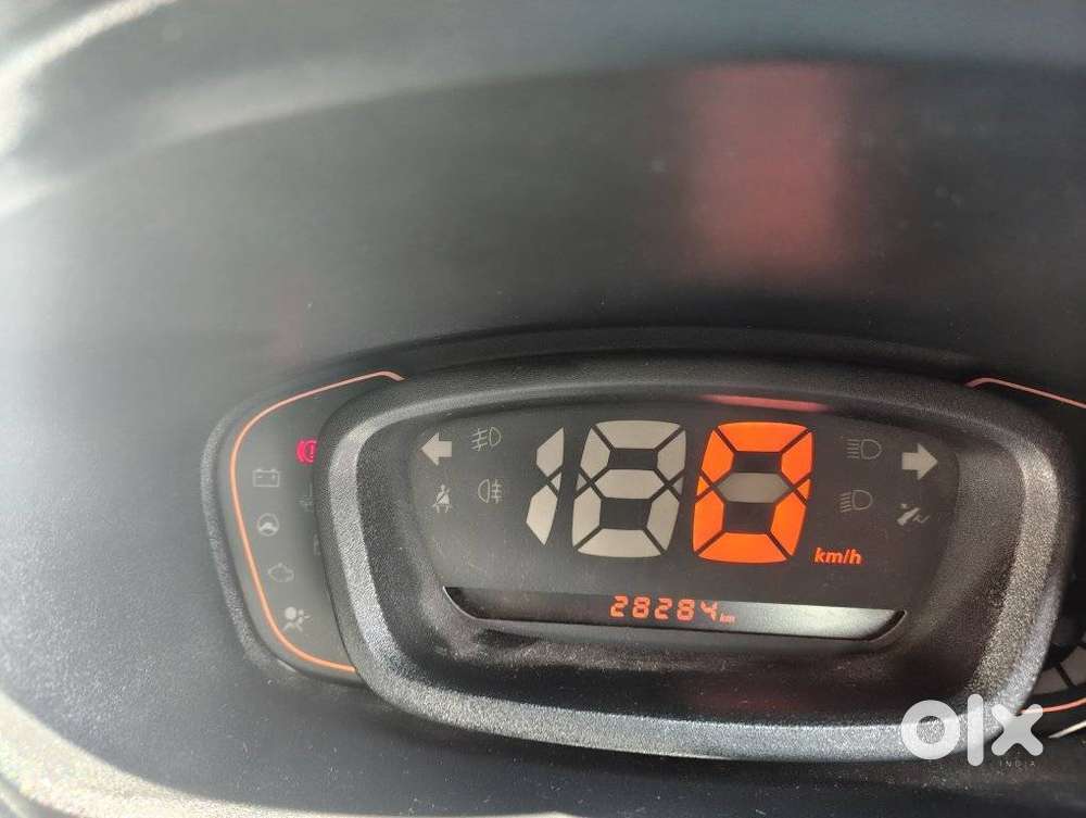 Renault Kwid 1.0 Rxt Amt, 2019, Petrol