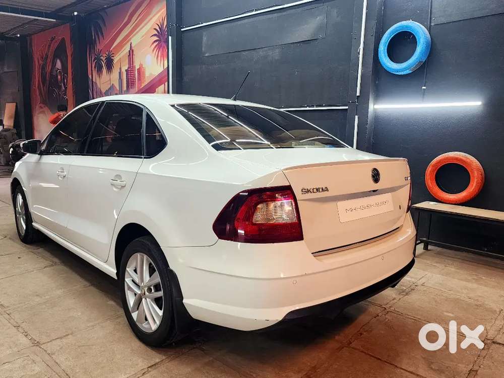 Excellent Conditin (1.6 Mpi Petrol) With Excellent Milageand Condition