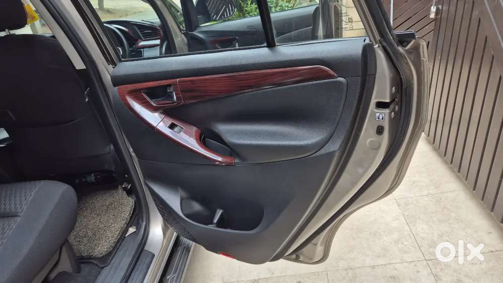 Toyota Innova Crysta 2019 Petrol Automatic -no Dealer -direct Transfer