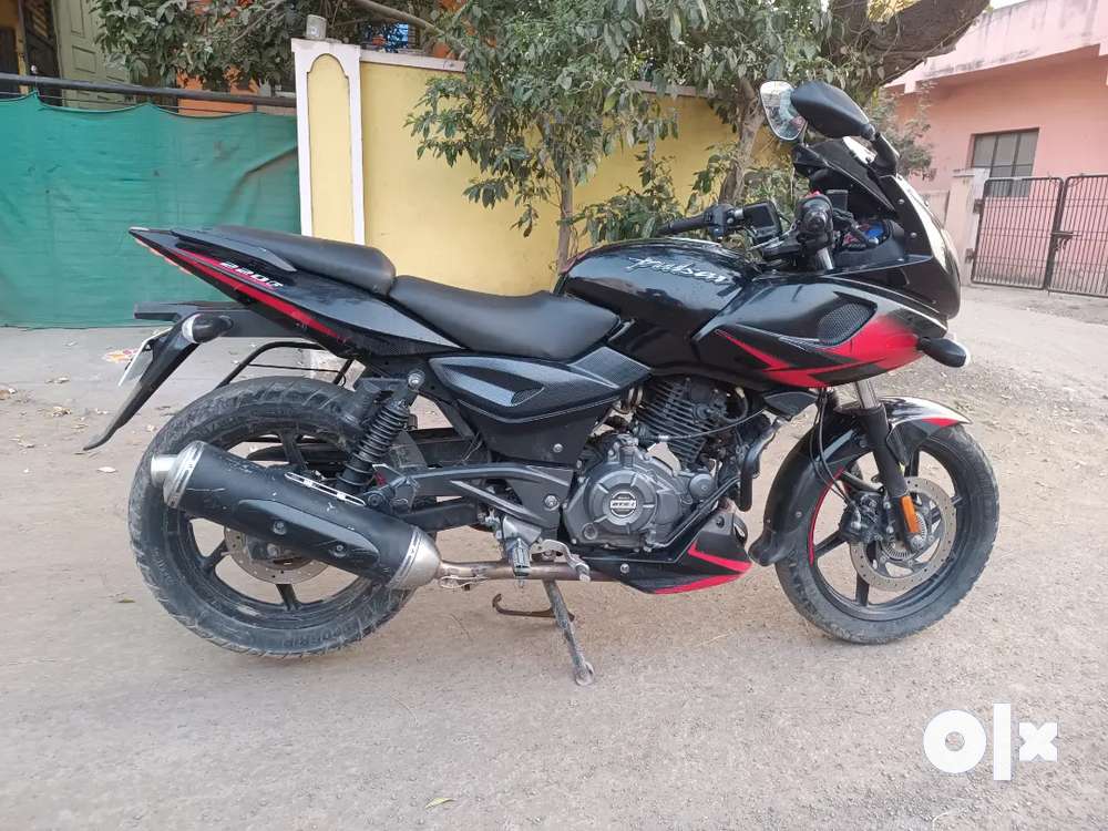 Pulsar 220f second online hand