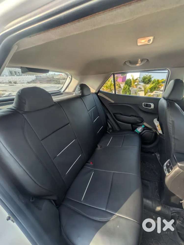 Brand New Venue Top Condition Petrol Variant