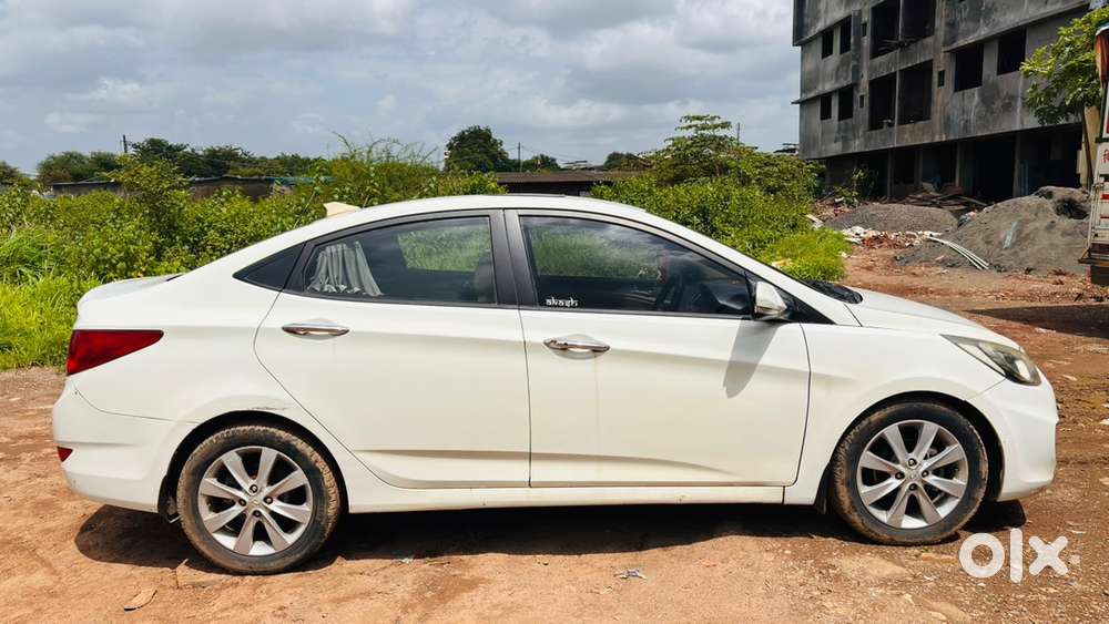 Hyundai Fluidic Verna 2012 Petrol Well Maintained