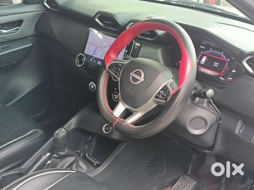 Nissan Magnite, 2025, Petrol