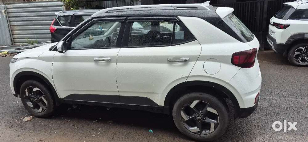 Hyundai Venue 2020 Diesel Well Maintained