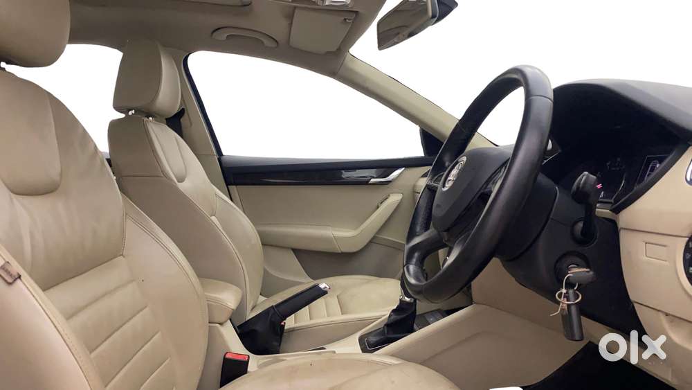 Skoda Octavia 1.8 Elegance Tsi At, 2015, Petrol