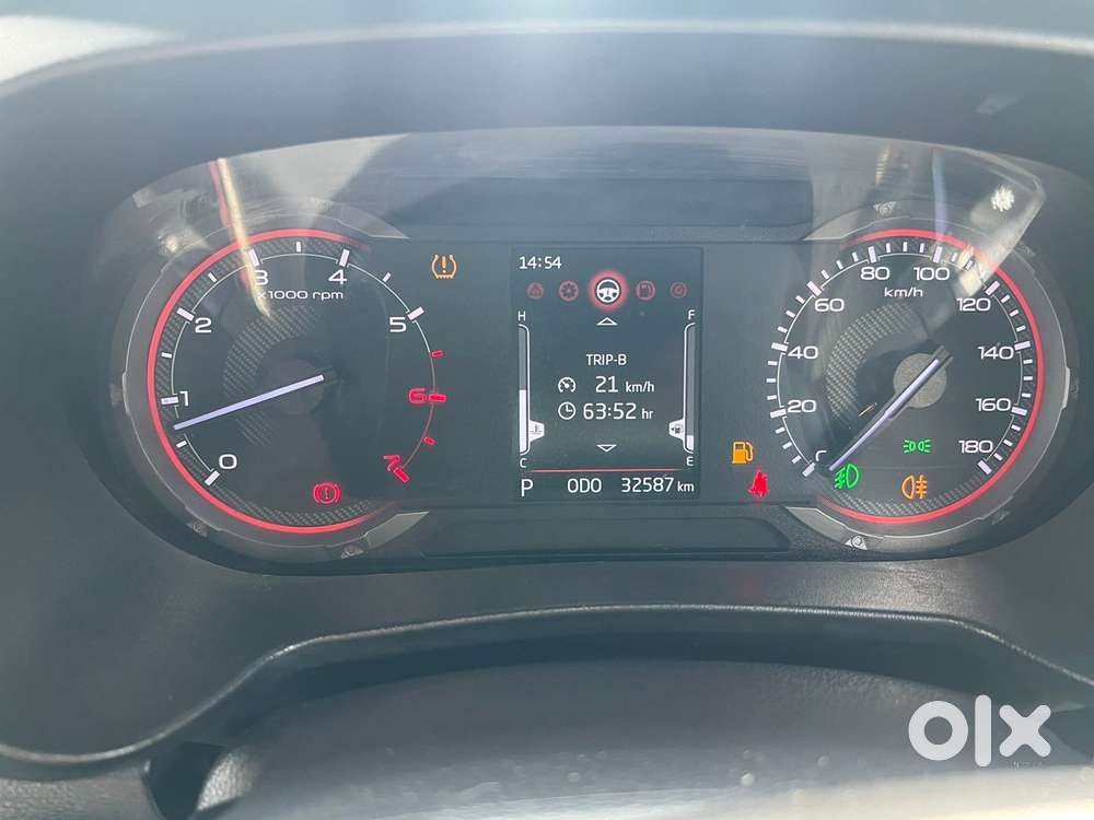 Mahindra Thar Lx Convertible Top Petrol At 4wd, 2021, Petrol