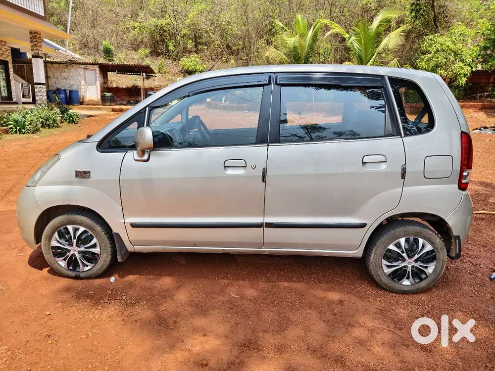 Maruti Suzuki Zen Estilo 2009