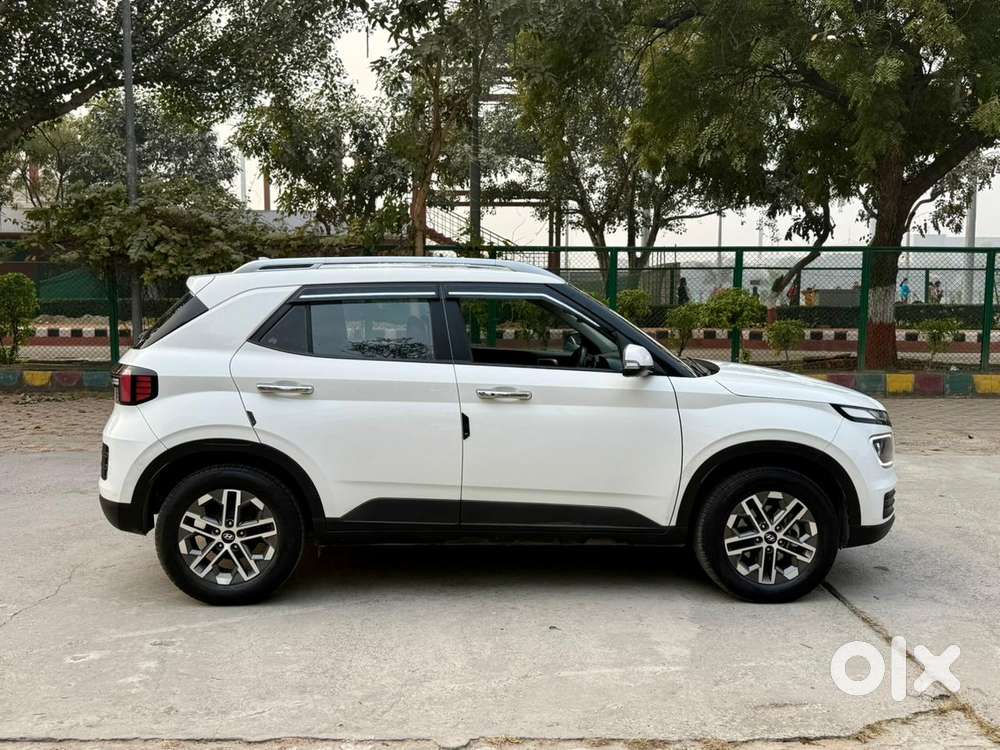 Hyundai Venue Sx (o) Mt 1.5 Diesel, 2024, Diesel