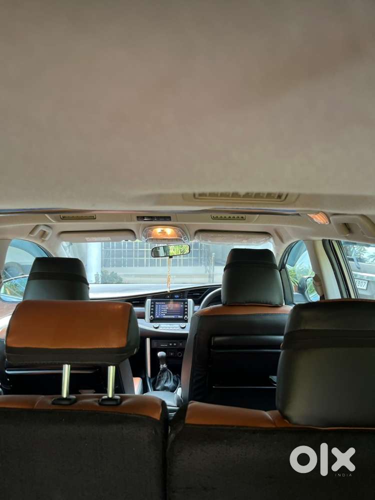 Toyota Innova Crysta 2021