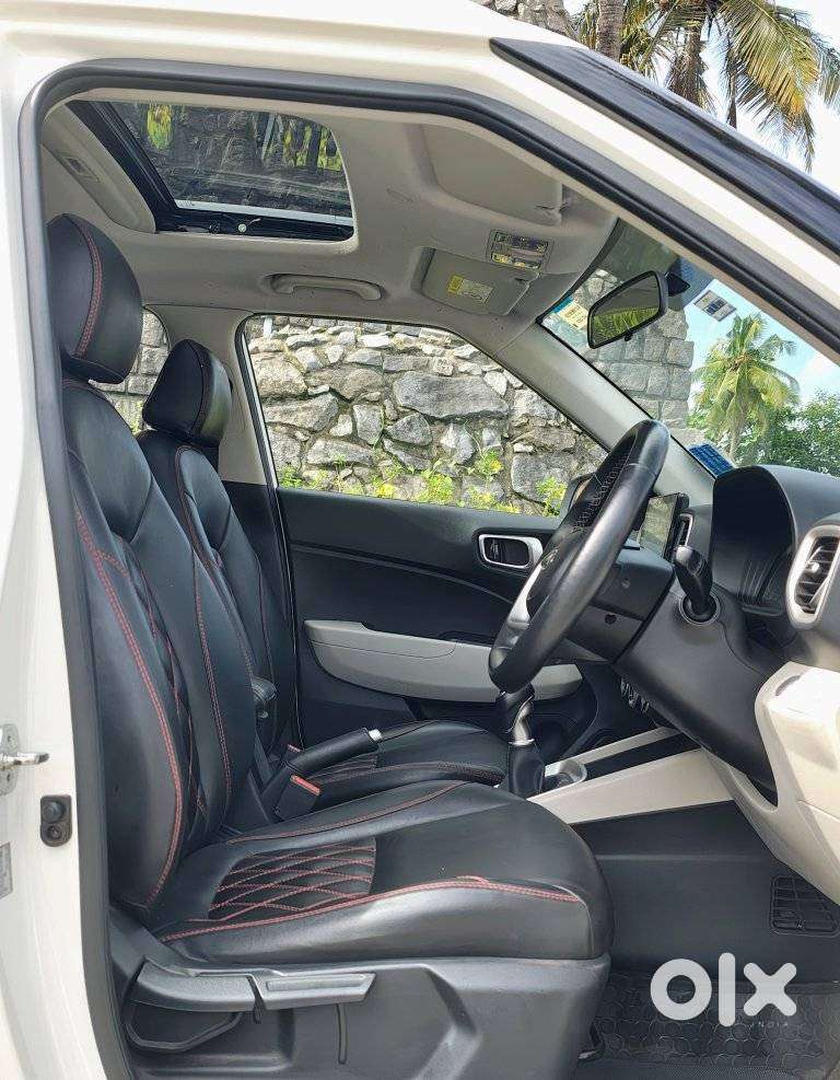 Hyundai Venue Sx (o) Mt 1.5 Diesel, 2023, Diesel