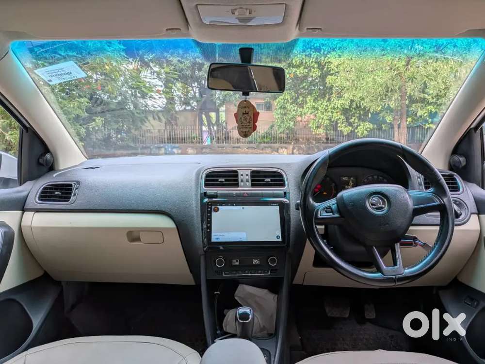 Skoda Rapid 1.6 Ambition 2017