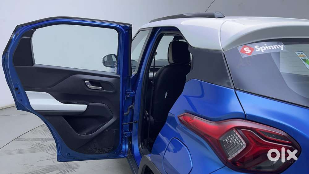 Tata Punch 1.2 Revotron Creative Amt Dual Tone, 2022, Petrol