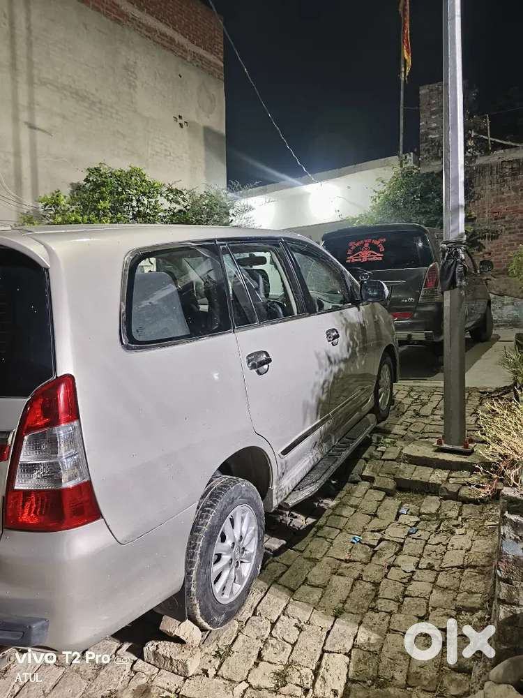 Toyota Innova 2014 Diesel 117700 Km Driven